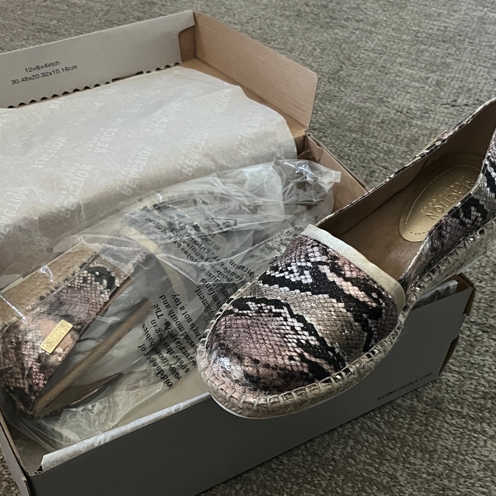Kenneth Cole Snakeskin Pattern Espadrilles